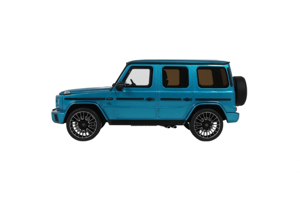 Mercedes-Benz G 63 AMG 2024 Hyper blue magno 1:18 GT Spirit