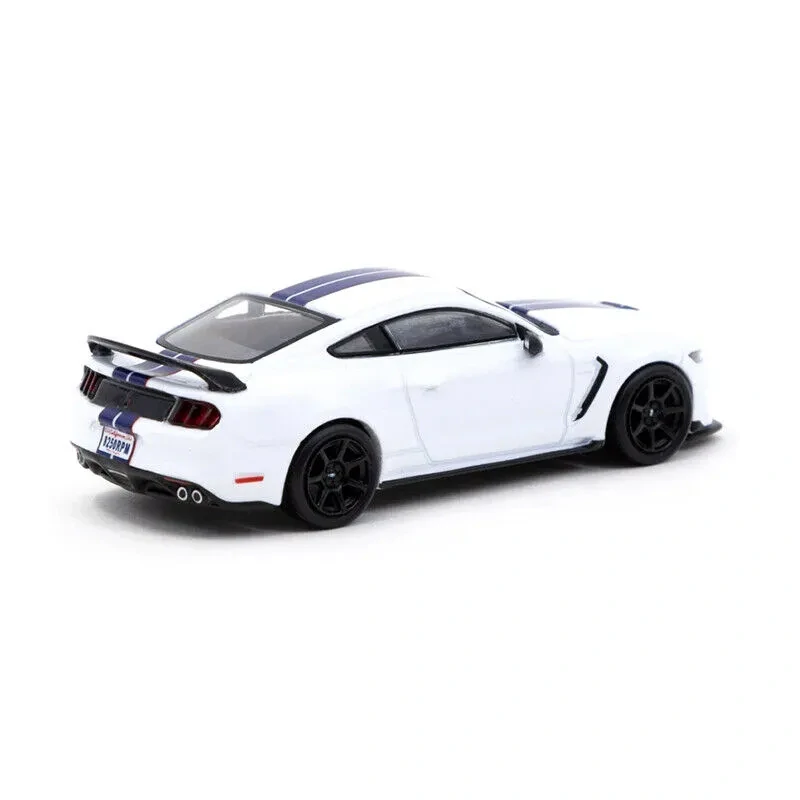 Ford Mustang Shelby GT350R white 1:64 Tarmac