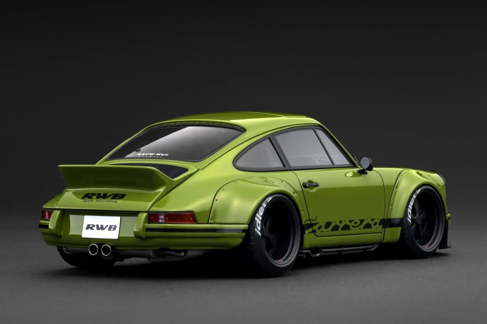 Porsche RWB Backdate green 1:18 Ignition Model