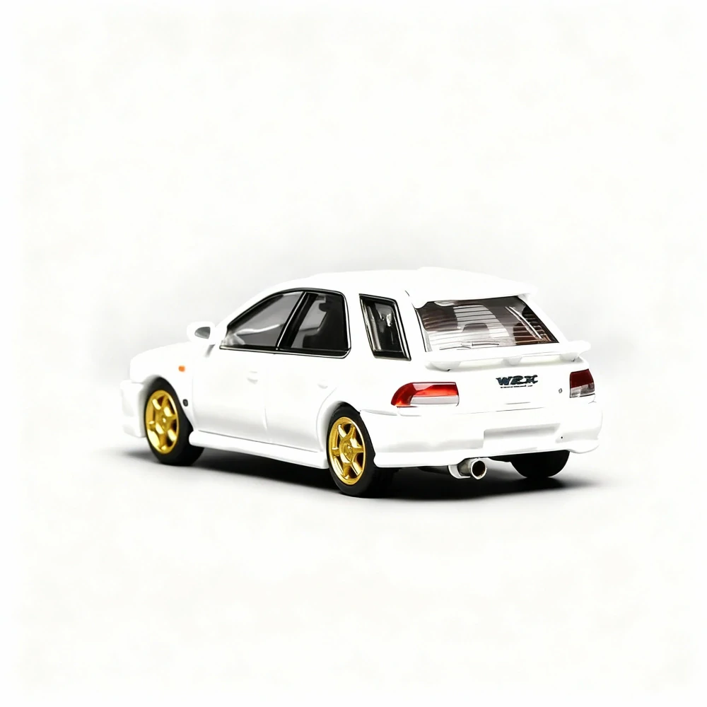 Subaru Impreza WRX SW Station Wagon 2001 white 1:64 Motorhelix