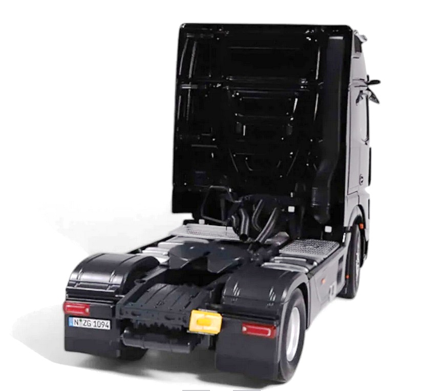 Mercedes-Benz Actros L black + Lohr Autotransporter 1:18 NZG