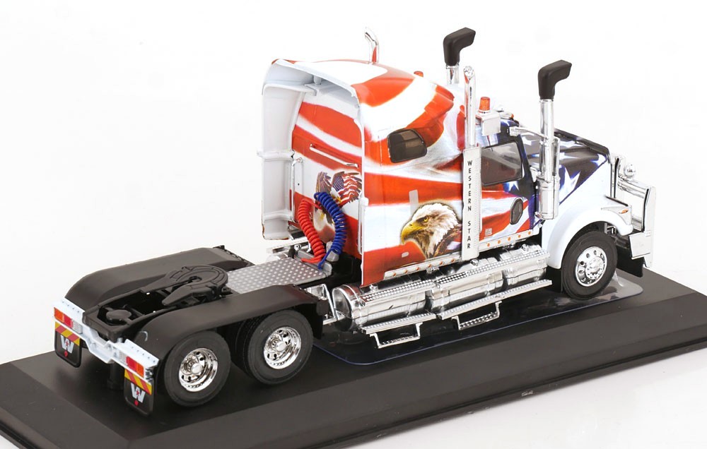 Western Star 4900 Truck 2015 *American Eagle* 1:43 Hachette