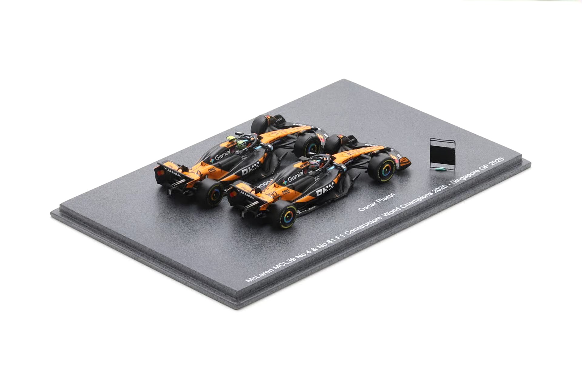 Set - McLaren MCL39 #4 L.Norris & #81 O.Piastri F1 Constructors' Champion 2025 1:64 Spark