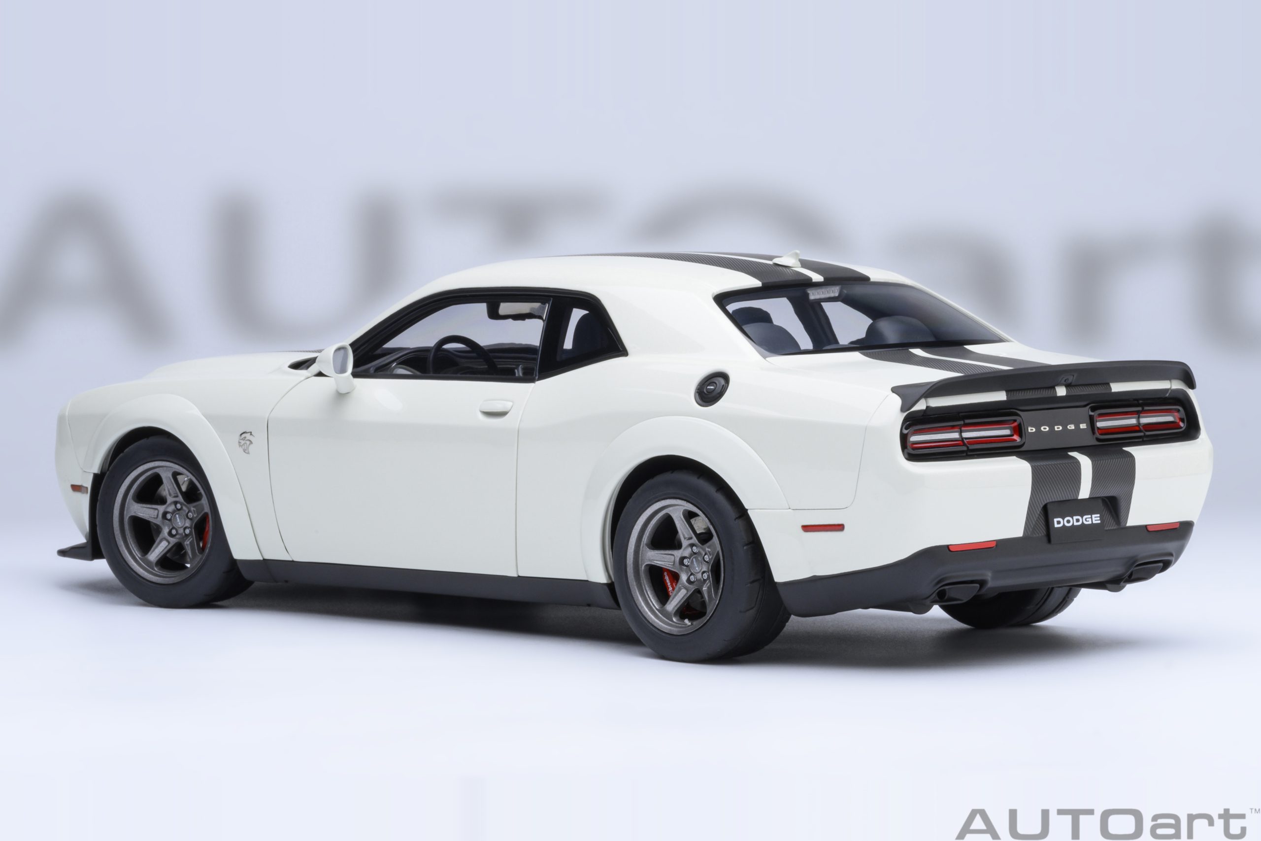 Dodge Challenger SRT Super Stock 2023 white 1:18 AUTOart