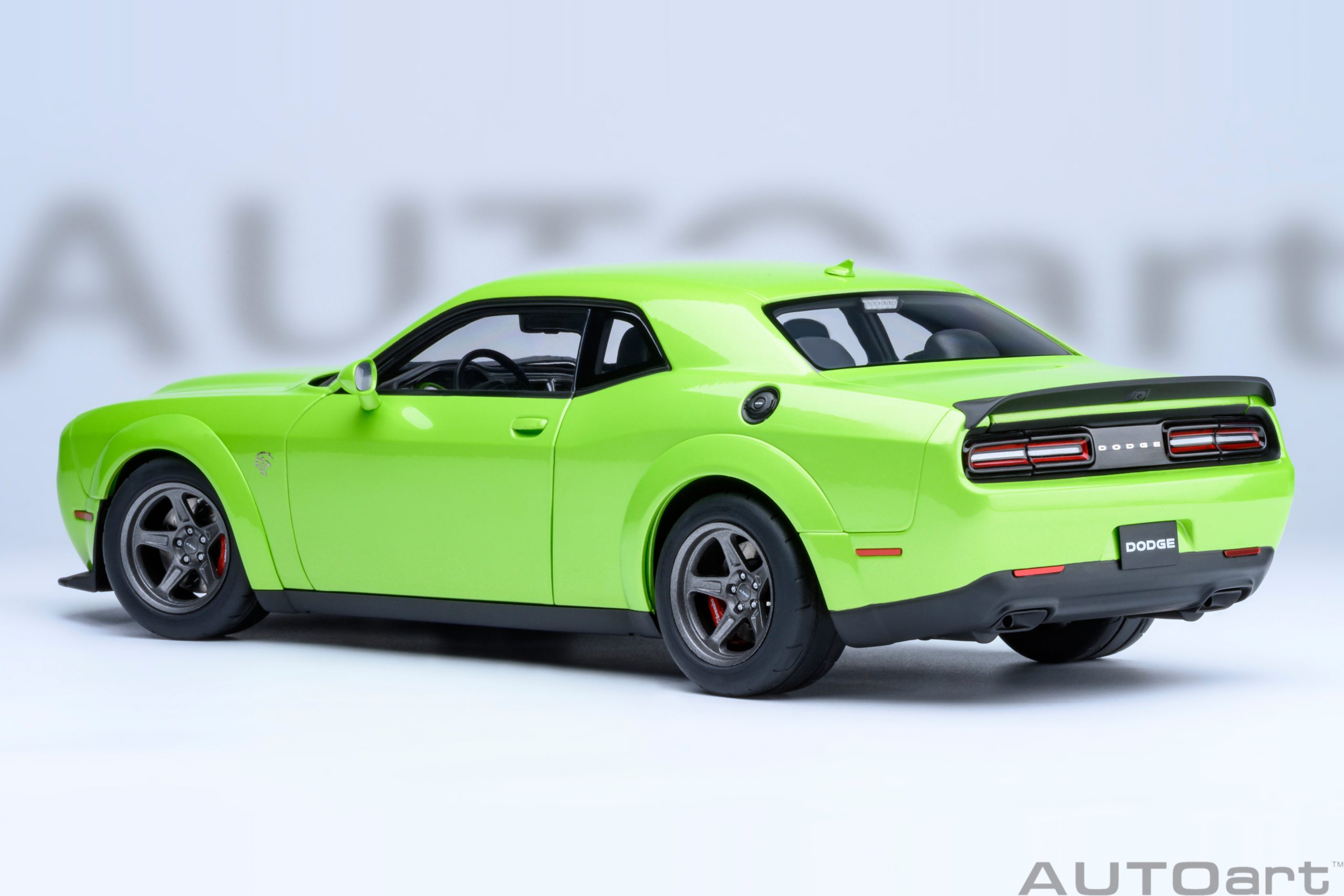 Dodge Challenger SRT Super Stock 2023 green 1:18 AUTOart