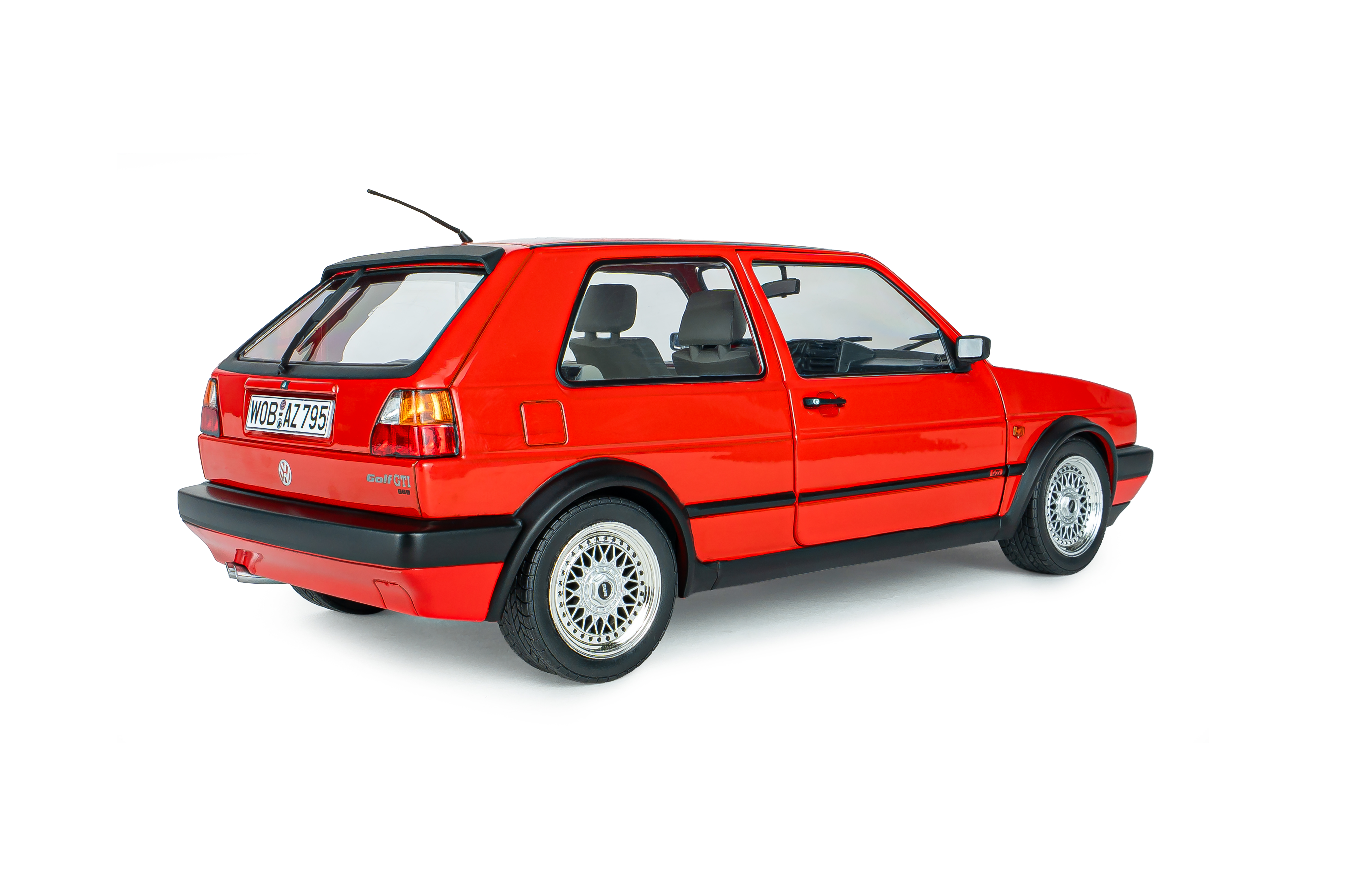 Volkswagen Golf 2 GTI G60 1989 Mars red 1:18 Solido
