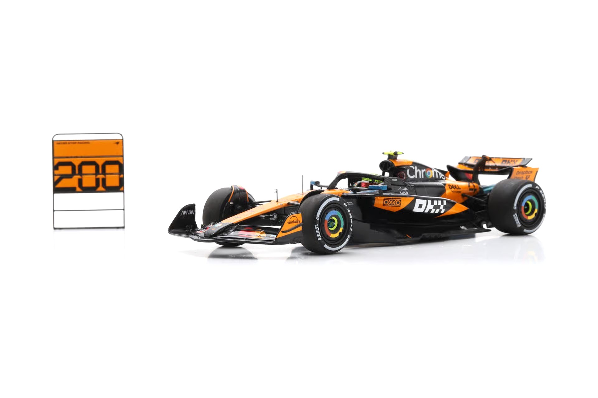 McLaren MCL39 #4 L.Norris Winner Hungarian GP 2025 *McLaren 200GP Wins* with Pit Board 1:43 Spark