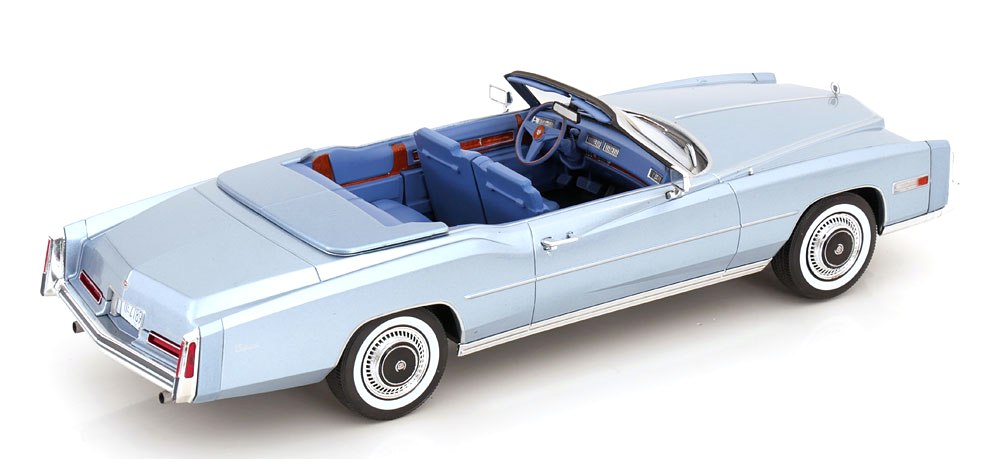 Cadillac Eldorado Convertible 1976 light blue 1:18 MCG