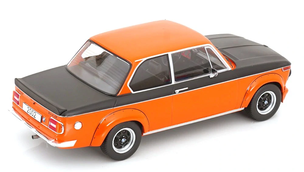 BMW Turbo 2002 orange/matt black 1:18 MCG