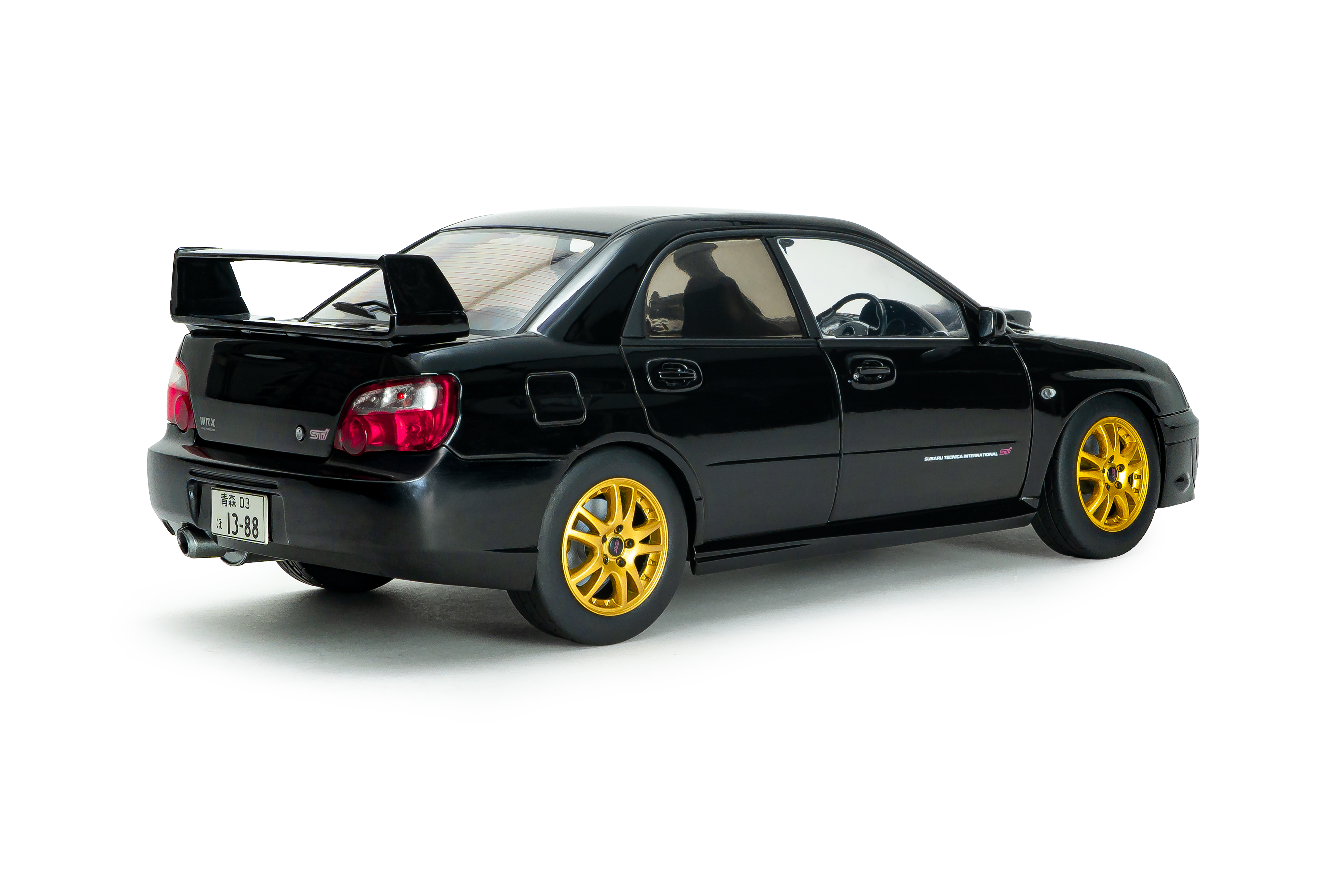 Subaru Impreza WRX STI 2004 Java black pearl 1:18 Solido