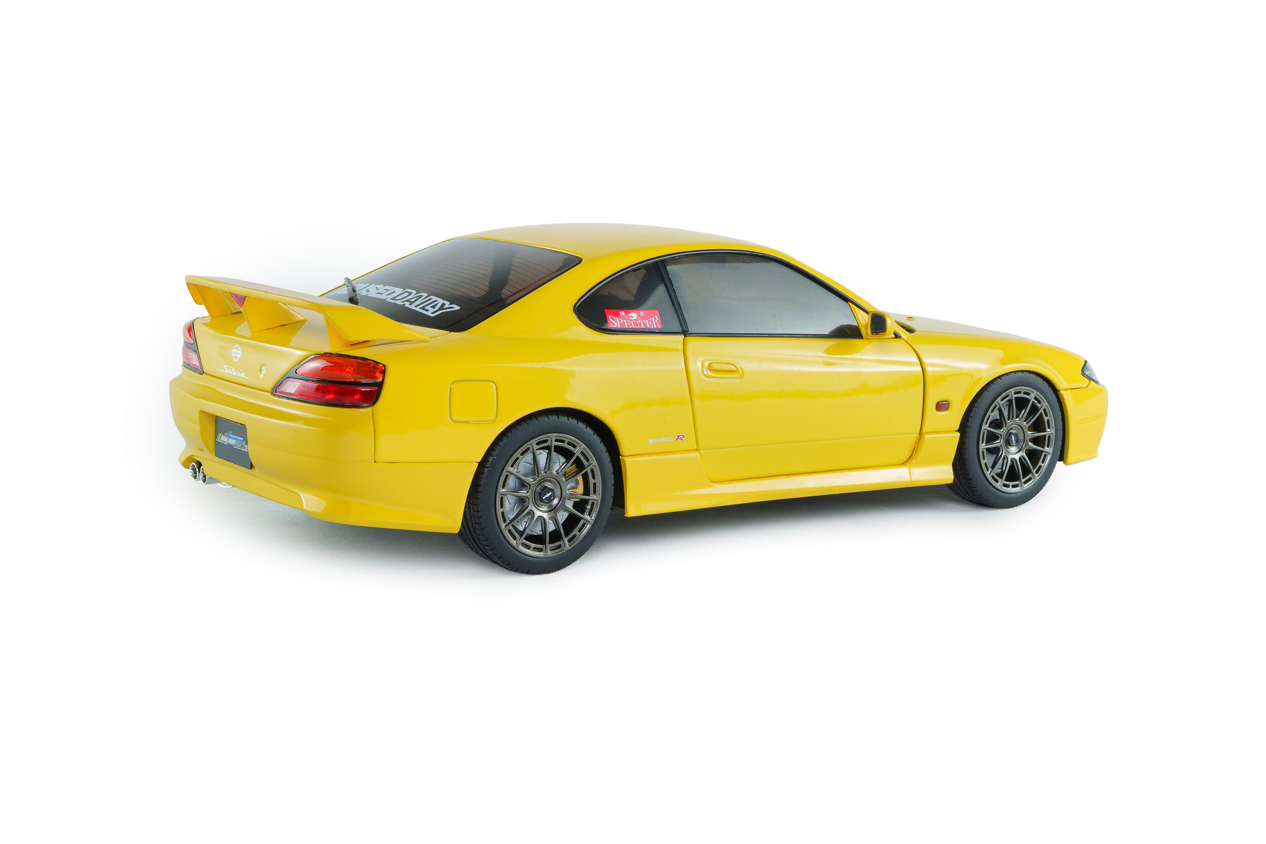 Nissan Silvia S15 Spec-R Aero 1999 lightning yellow 1:18 Solido