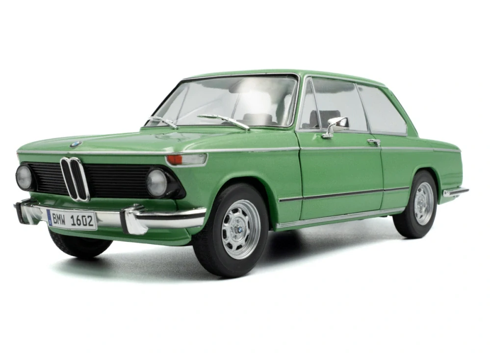 BMW 1602 Taiga 1971 1:18 Solido