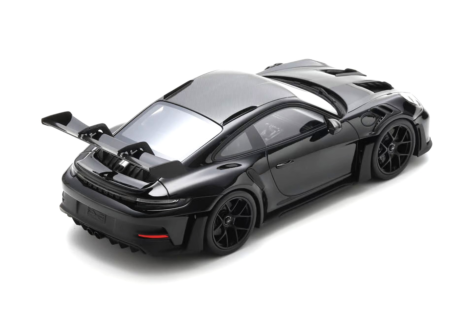 Porsche 911 GT3 RS 992 Weissach Package 2023 black 1:18 Spark