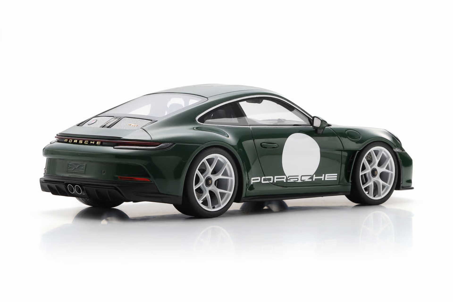 Porsche 911 S/T 992 Heritage Package 2023 irish green 1:18 Spark