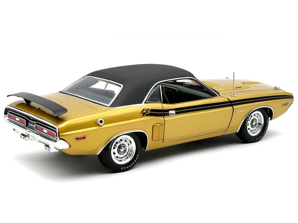 Dodge Challenger R/T 1971 gold 1:18 Acme Diecast