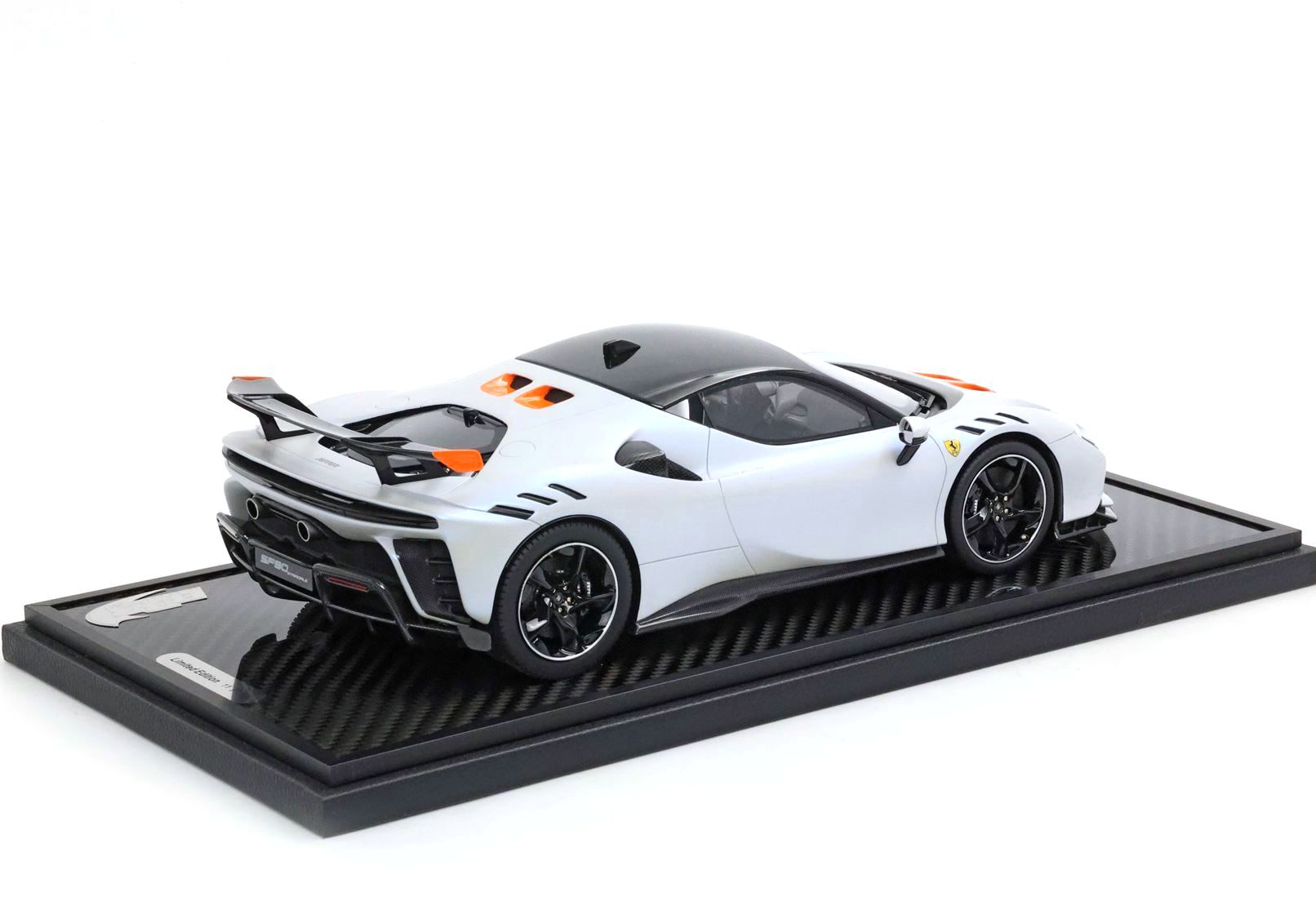 Ferrari SF90 XX Stradale Onda Marina and black roof 1:18 B.B.R. 