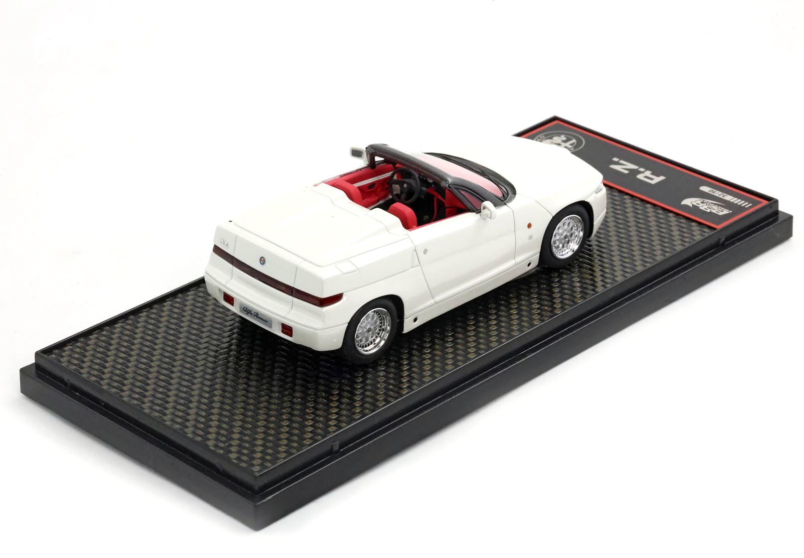 Alfa Romeo RZ Roadster Pearl White 1:43 B.B.R.
