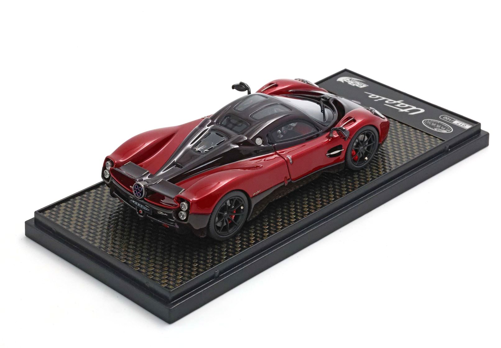 Pagani Utopia Rosso Dubai 1:43 B.B.R.