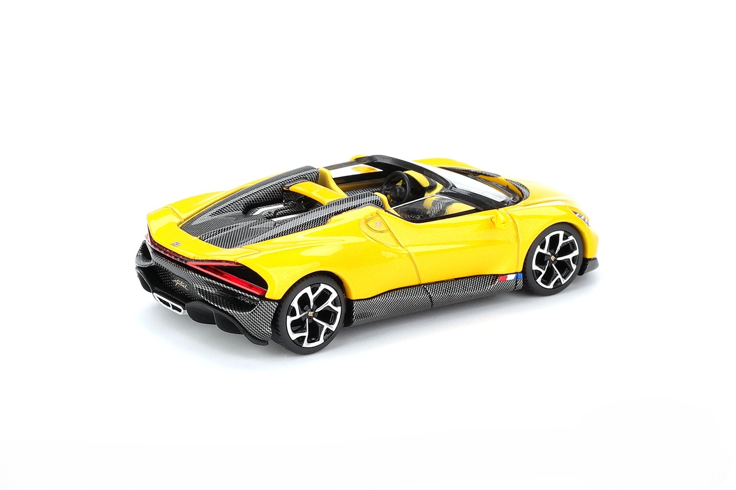 Bugatti W16 Mistral 2023 yellow 1:64 Mini GT