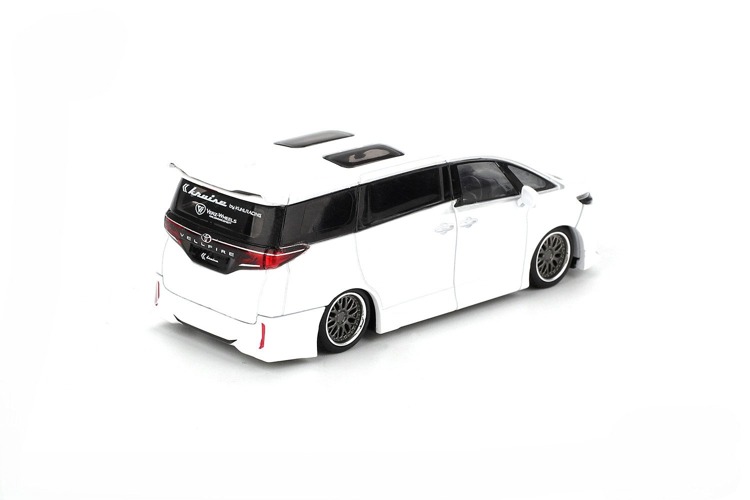 Toyota Vellfire 40 2025 white 1:64 Mini GT