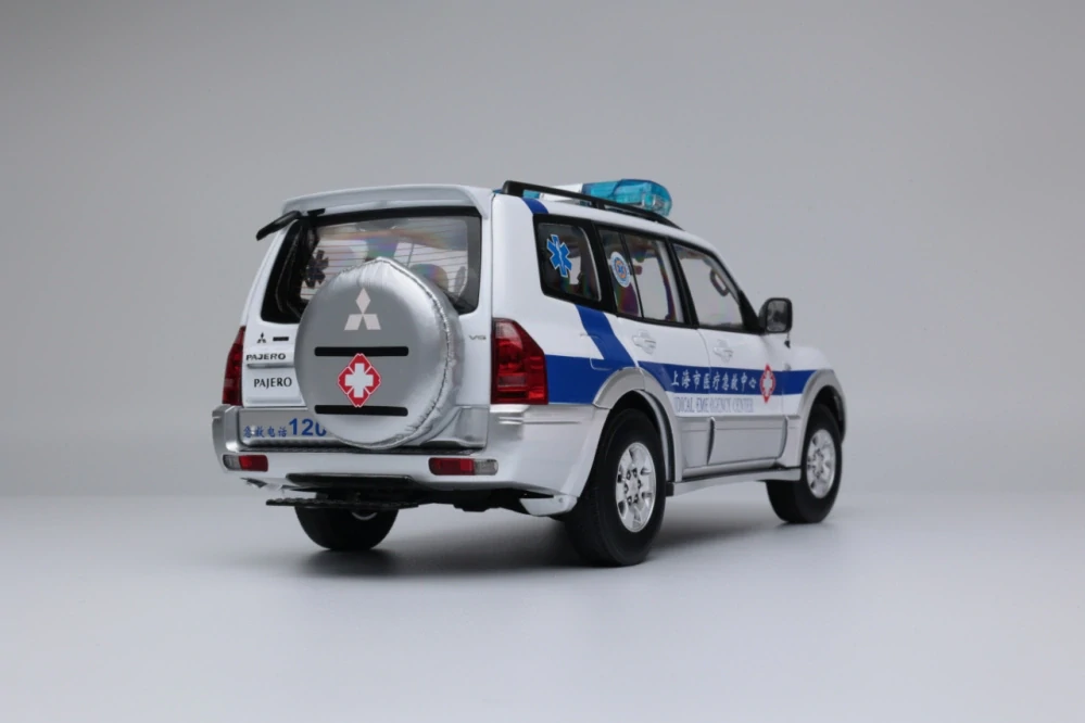 Mitsubishi Pajero V73 Shanghai Medical Emergency Center 1:18 Sun Star