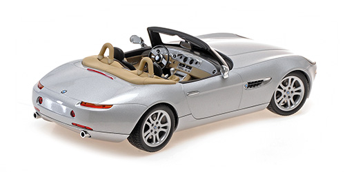 BMW Z8 Roadster 2000 silver 1:18 Minichamps