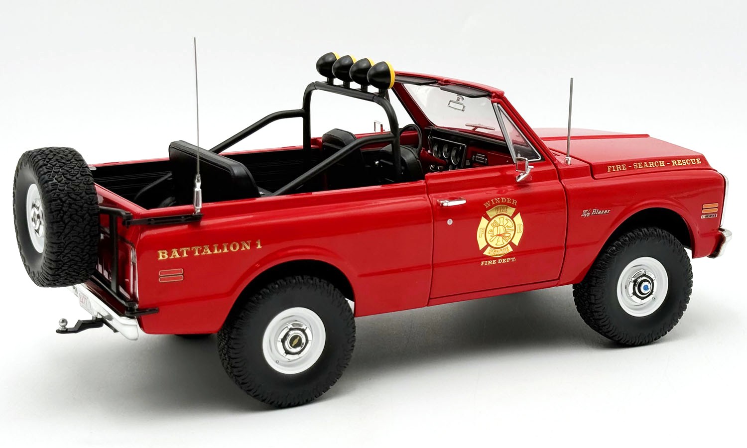 Chevrolet Blazer K/5 *The Chief* 1972 red 1:18 Acme Diecast