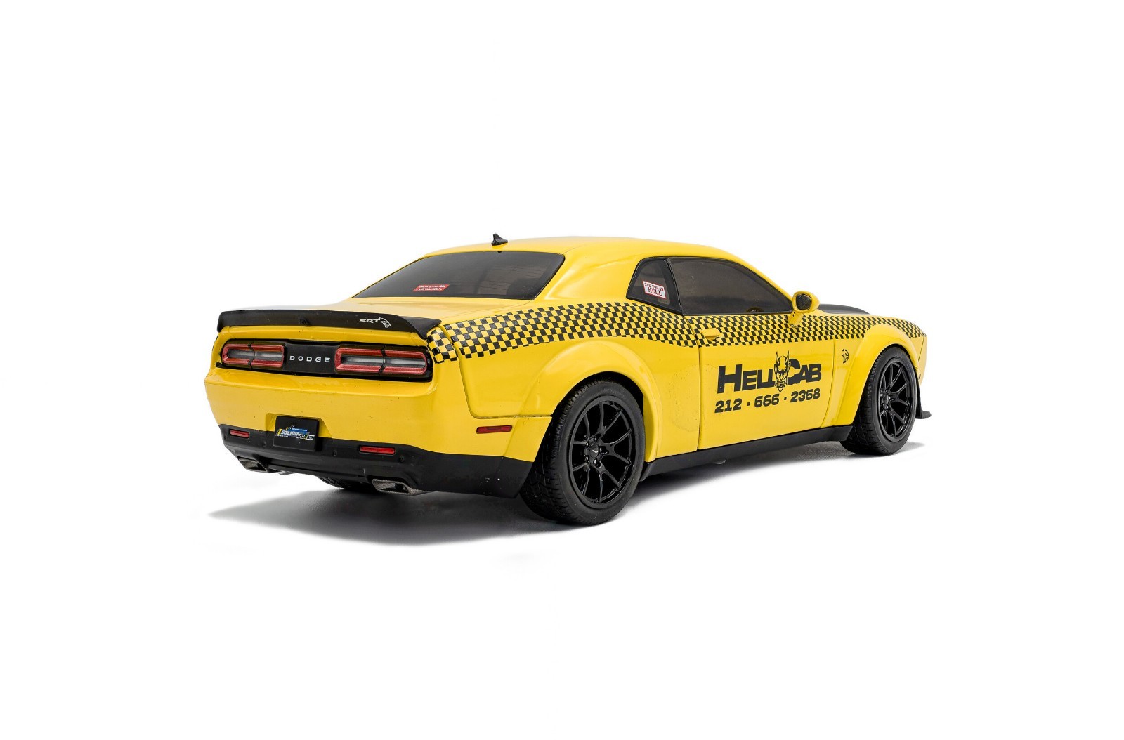 Dodge Challenger SRT Hellcat Redeye Widebody NYC HellCab 2023 yellow/black 1:18 Solido