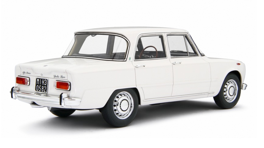 Alfa Romeo Giulia Super 1969 white 1:18 Laudoracing Model