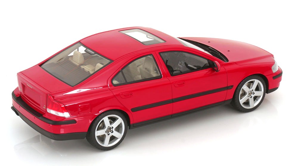 Volvo S60 R 2003 red 1:18 DNA Collectibles