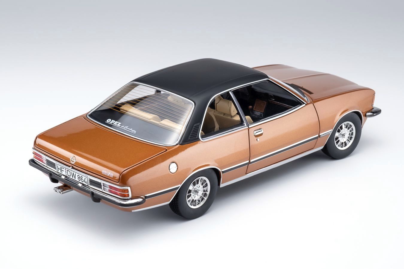 Opel Commodore B GS/E Coupé 1975 brown metallic 1:18 Touring Modelcars
