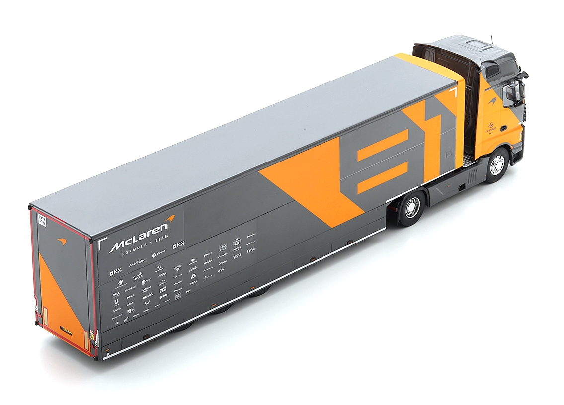 Mercedes-Benz Actros Truck - McLaren F1 Team 1:43 Spark