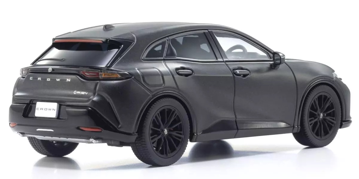 Toyota Crown Sport RS 2025 matt grey 1:43 Kyosho