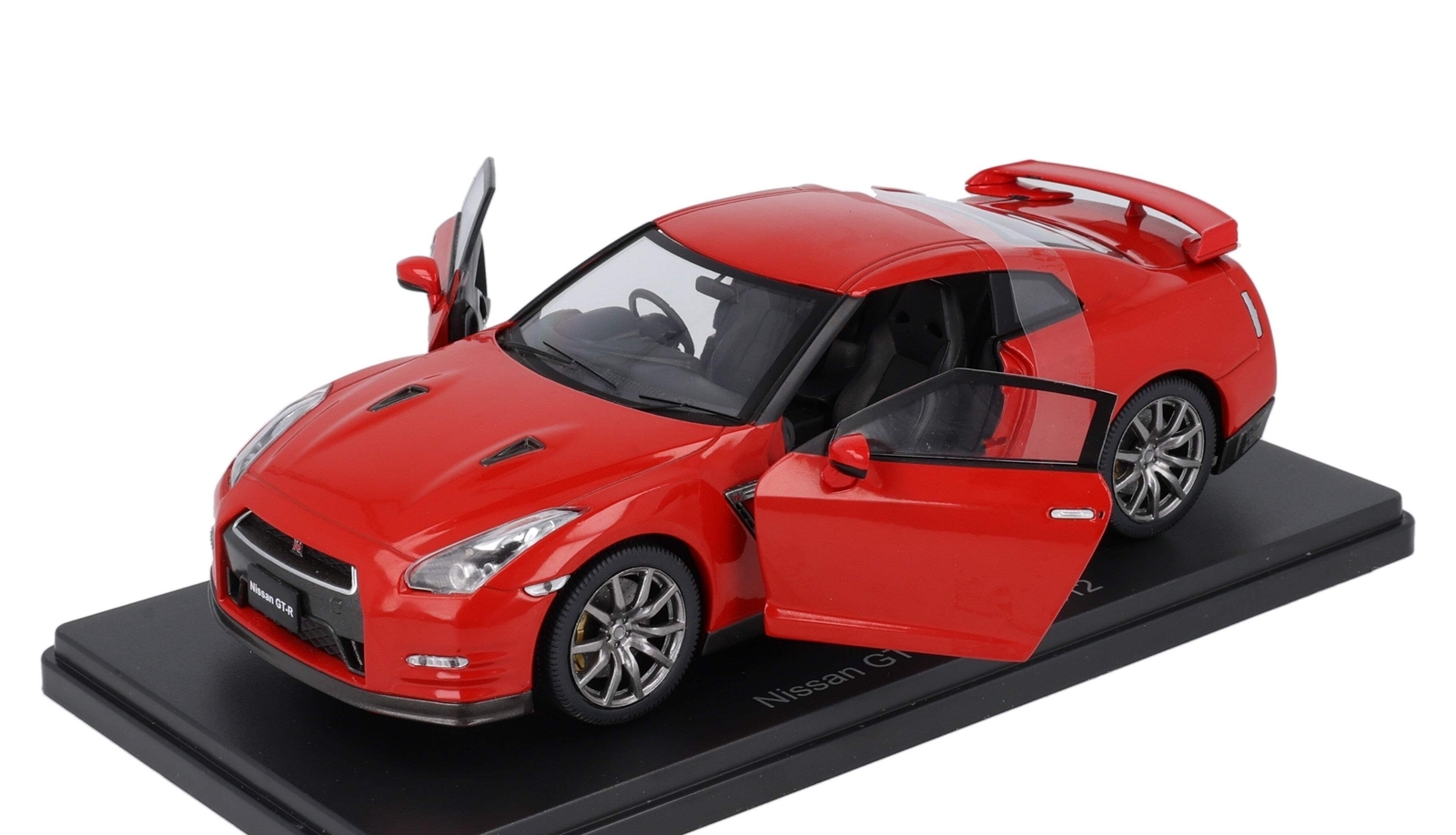 Nissan GT-R (R35) 2012 red 1:24 Hachette
