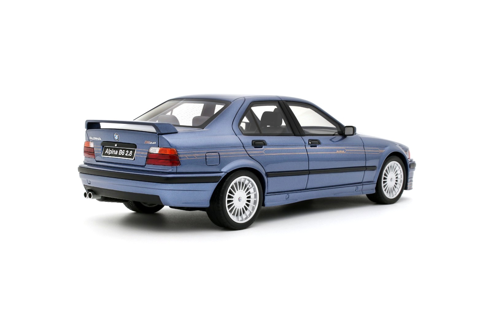 BMW Alpina B6 2.8 1992 Alpina blue metallic 1:18 OttOmobile