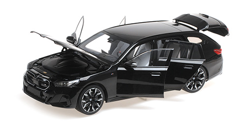 BMW i5 M60 Touring 2024 black metallic 1:18 Minichamps 