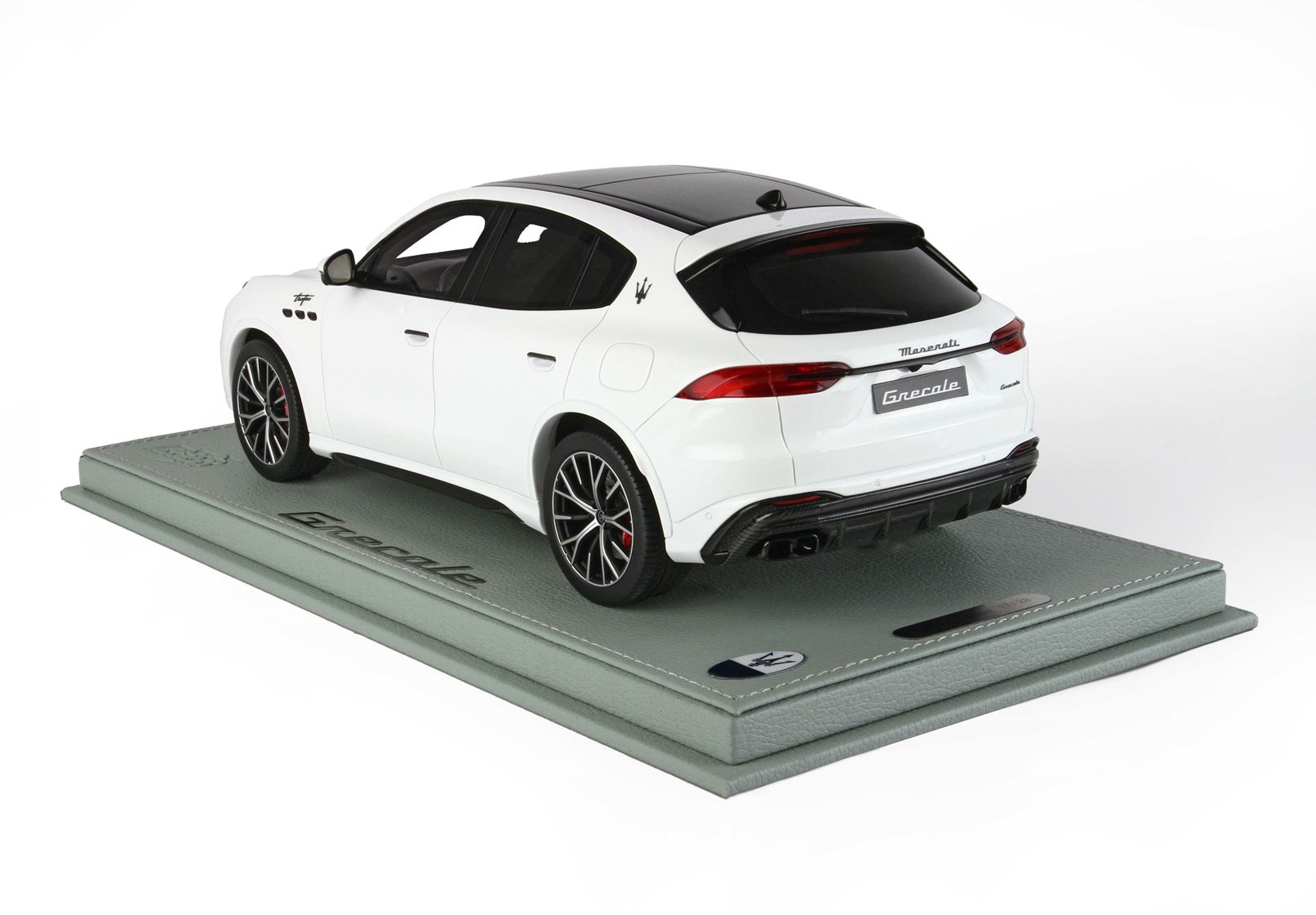 Maserati Grecale Trofeo White 1:18 B.B.R.