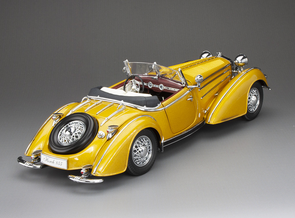 Horch 855 Special Roadster 1939 gold 1:18 Sun Star