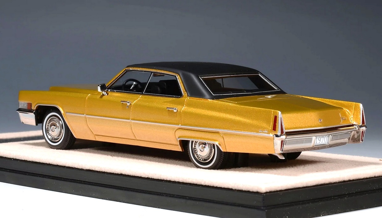 Cadillac Sedan De Ville 1970 regency bronze firemist 1:43 Stamp Models