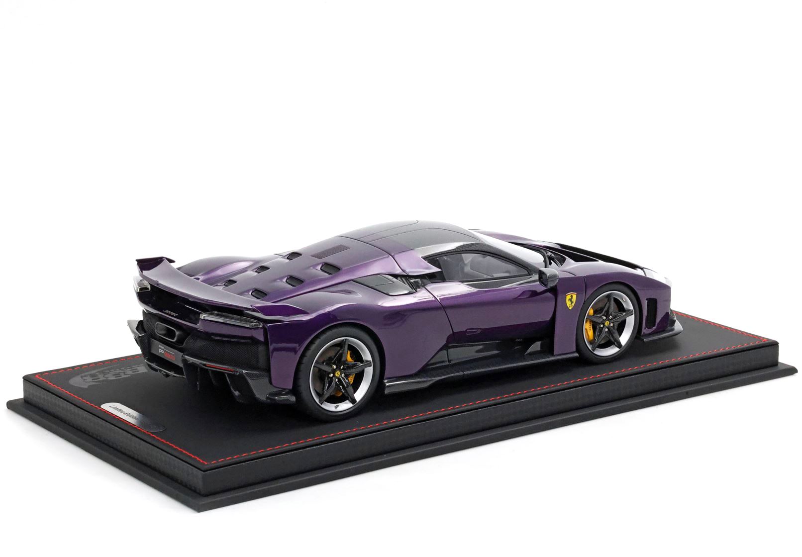Ferrari F80 Viola Hong Kong 1:18 B.B.R.
