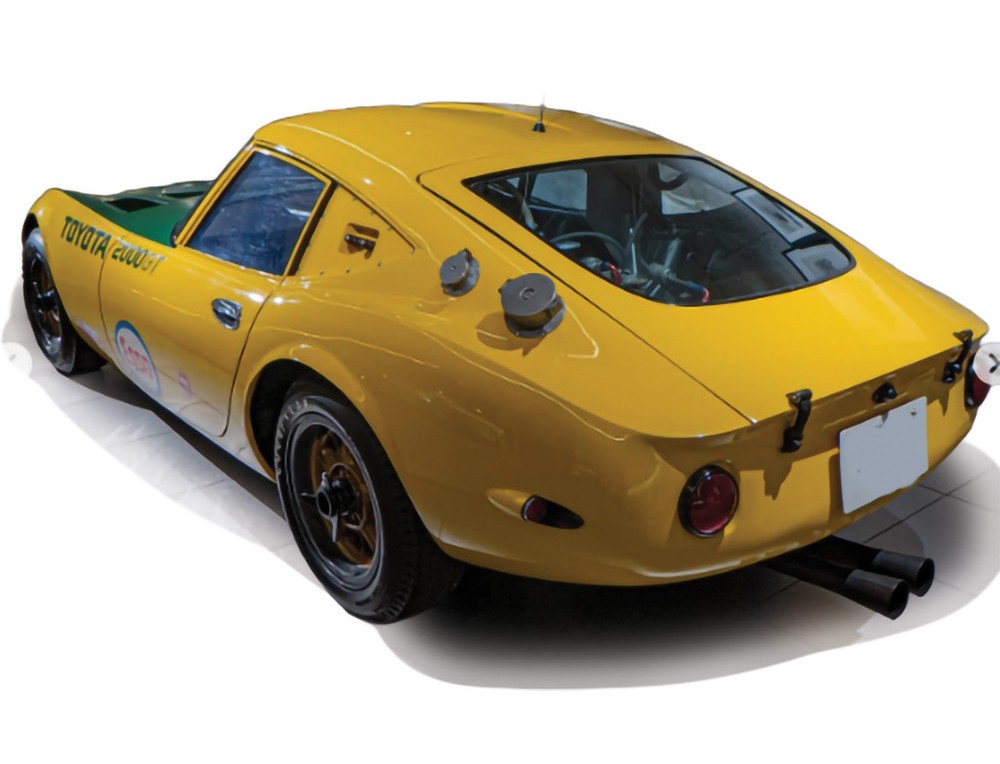 Toyota 2000GT 1966 Yatabe Speed Trials yellow 1:64 Ixo America