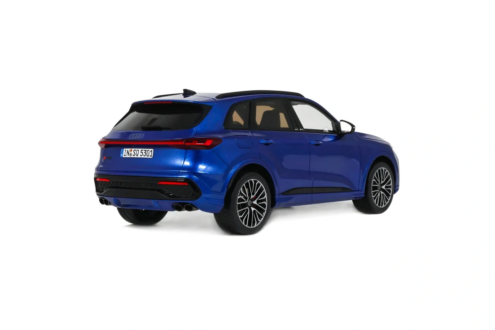 Audi SQ5 TFSI 2024 Ultra blue 1:18 OttOmobile 