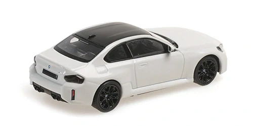 BMW M2 2023 white 1:43 Minichamps