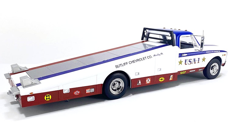 Chevrolet C-30 Ramp Truck *USA-1* 1967 white/blue/red 1:18 Acme Diecast