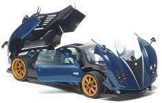 Pagani Zonda Tricolore 2010 blue metallic 1:18 Almost Real
