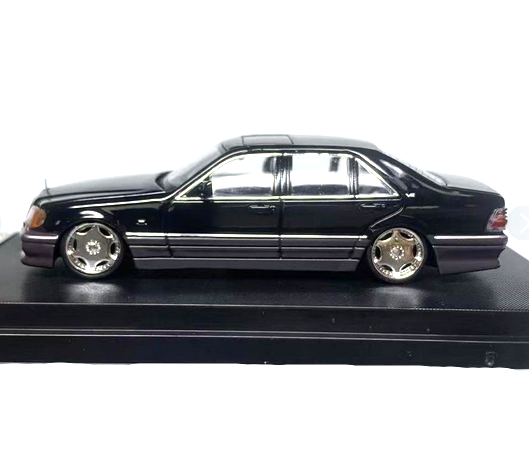 Mercedes-Benz W140 S600 black/grey 1:64 Street Weapon