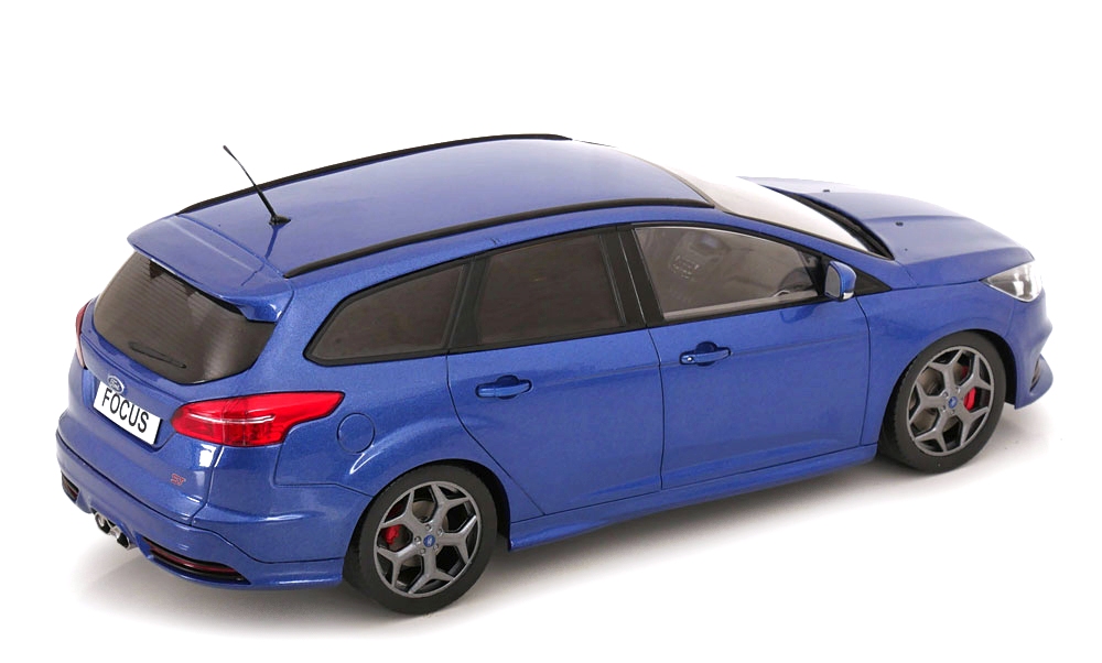 Ford Focus ST Turnier dark blue 1:18 MCG 
