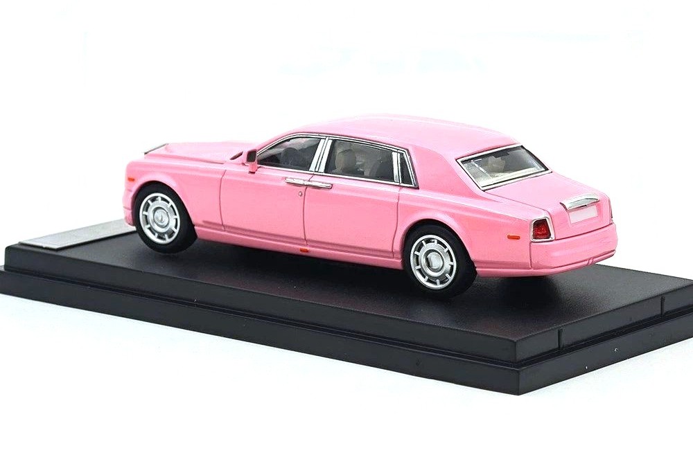 Rolls Royce Phantom VII pink 1:64 Street Weapon