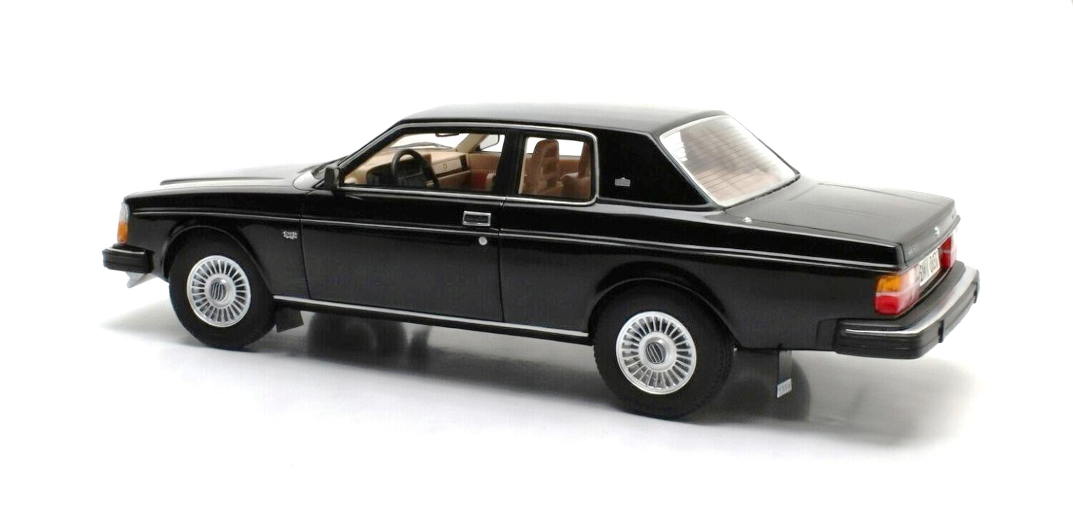 Volvo 262C Bertone 1981 black 1:18 Cult Scale Models