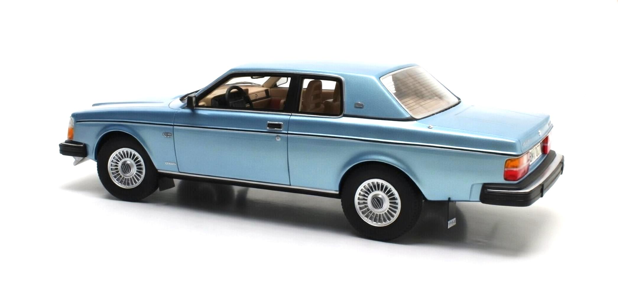 Volvo 262C Bertone 1981 blue metallic 1:18 Cult Scale Models